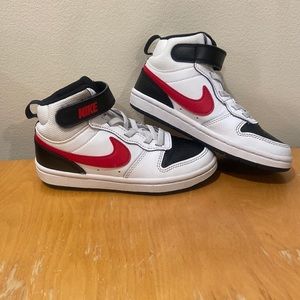 Kids/boys/toddler Nike Court Borough 2 used size 11c (no original box)
